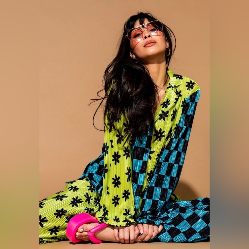 LIKE NEW Dressed in Lala Long Sleeve Plissé Set in Retro Dream Half + Half - Picture 4 of 7